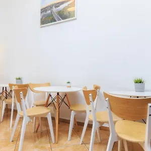  Hostel Moon Polska